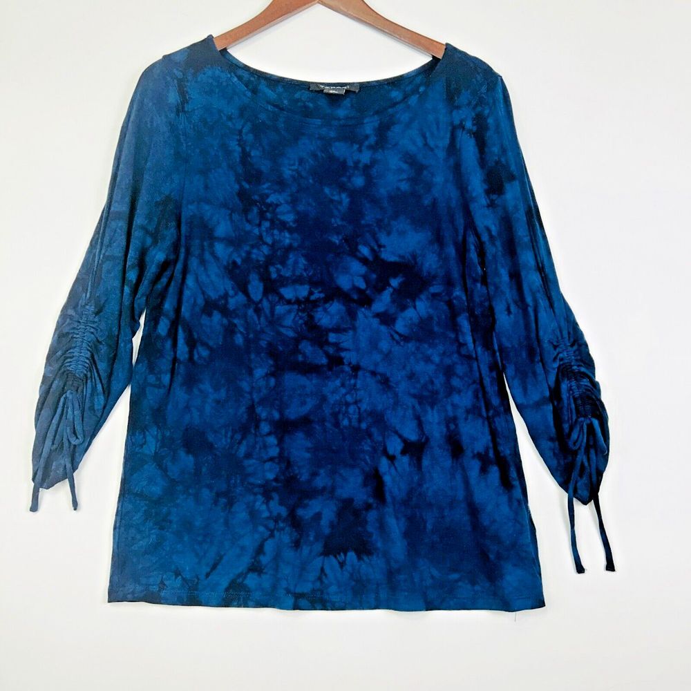 Tahari Tie Dye Blouse M Blue Gathered Sleeve Relaxed Fit Top Rayon Spandex Boho